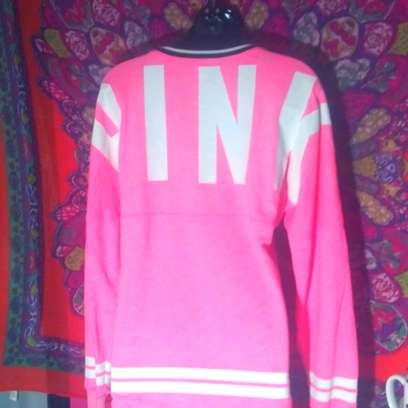 Pink crew campus pullover - Picture 4 of 8